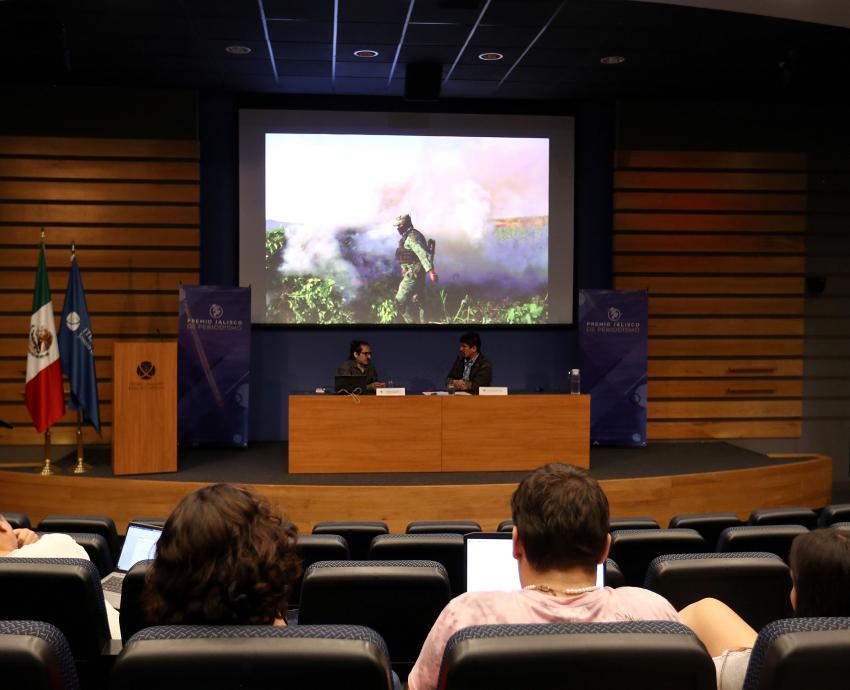 Comparte sus experiencias el fotoperiodista Francisco Javier Guasco, en el ITESO