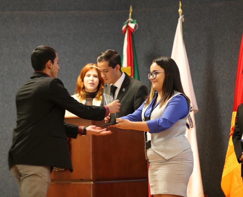 Gana UdeG primeros premios de la primera Conferencia Modelo de las Naciones Unidas para el Consorcio Universitario de Jalisco