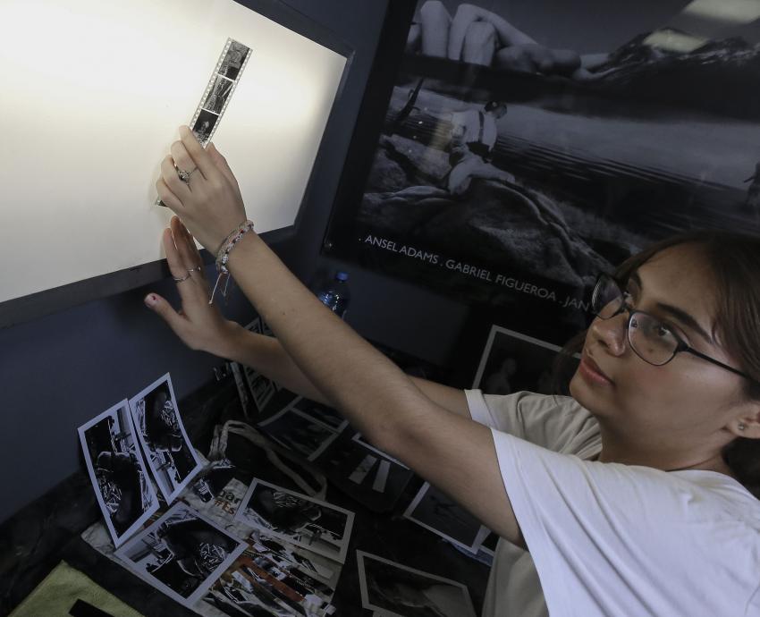 Avalan por su calidad a la licenciatura en Artes Visuales para la Expresión Fotográfica