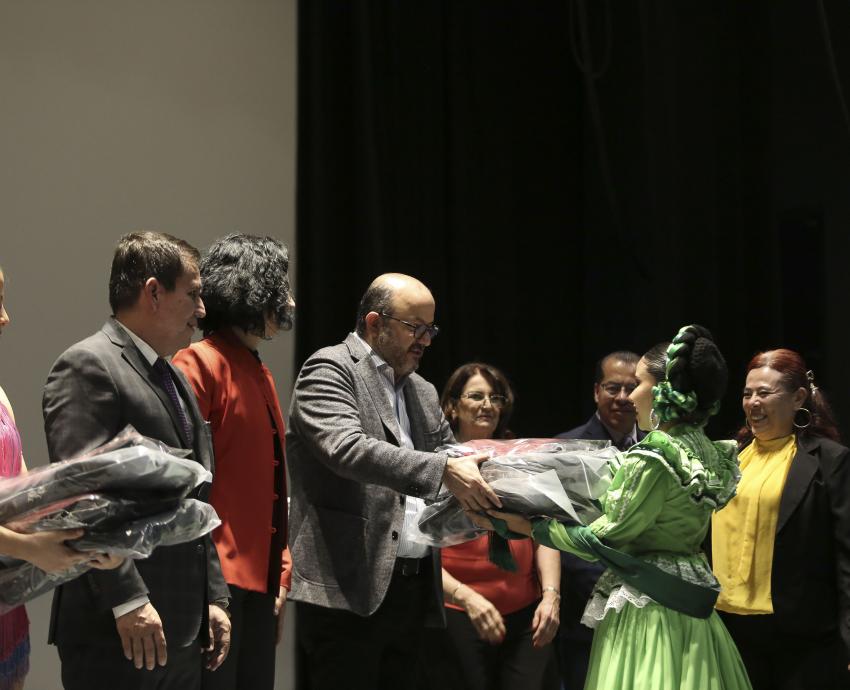 Rector General abandera a delegación de UdeG en el primer Encuentro Cultural ANUIES