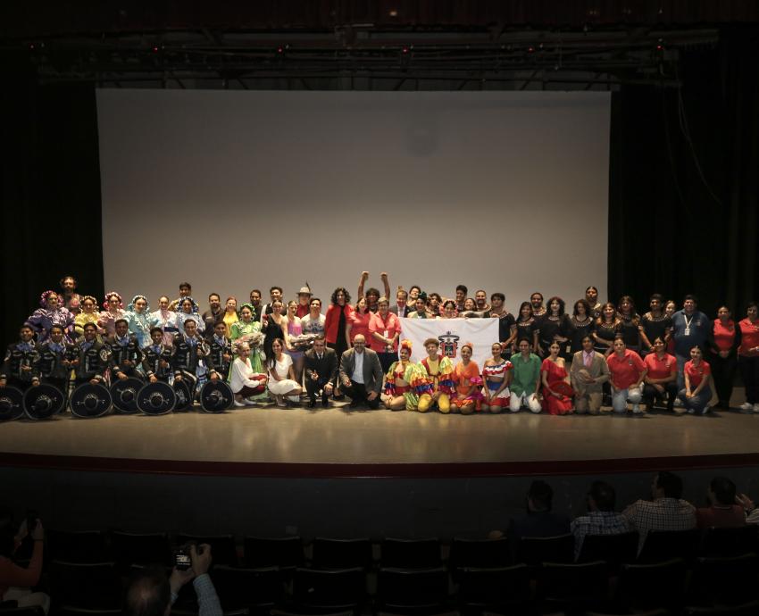 Rector General abandera a delegación de UdeG en el primer Encuentro Cultural ANUIES