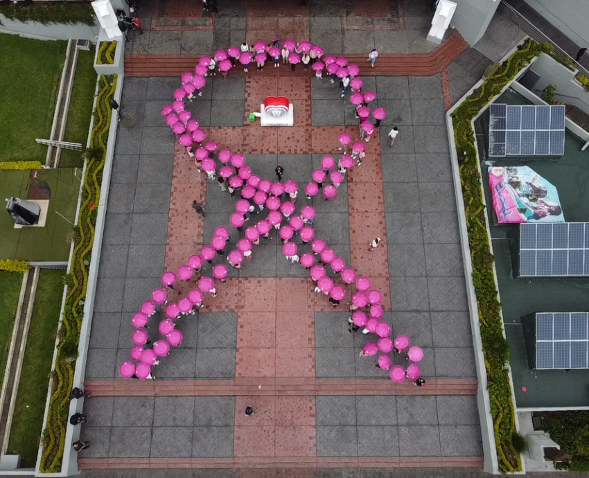 UdeG se suma a la conmemoración de la lucha contra el cáncer de mama