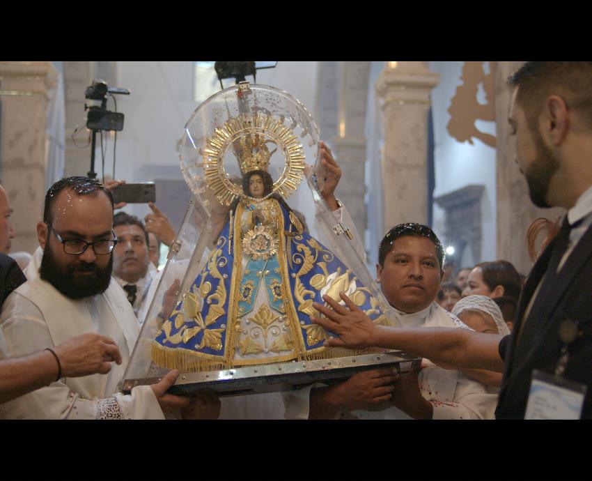 Estrenan en cines “La llevada y la traída”, documental sobre el ciclo ritual de la Virgen de Zapopan