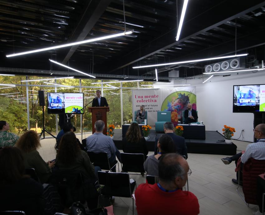 Cultura UDG realiza primer Coloquio Cultural “Una mente colectiva” con integrantes de difusión de la Red Universitaria 