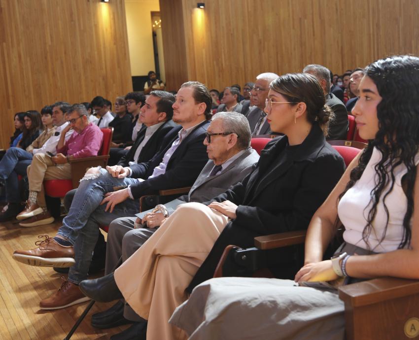 CGU designa tres nuevos Maestros Eméritos de la UdeG