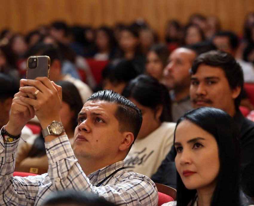 Envejecimiento de agricultores y feminización del campo abonan a pérdida de ejidos