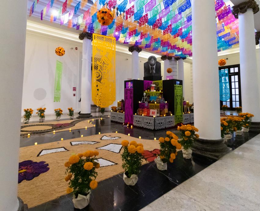 Visita el altar de muertos en MUSA
