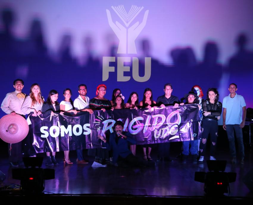 Arrasa CUCosta con talento universitario en Rugido UdeG