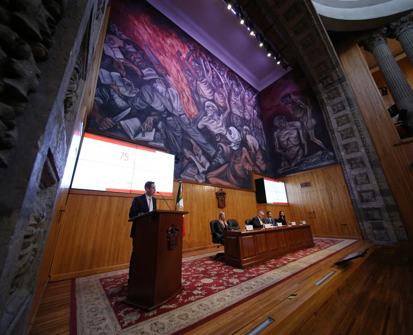 Celebran 75 aniversario de la enseñanza de la arquitectura en la UdeG