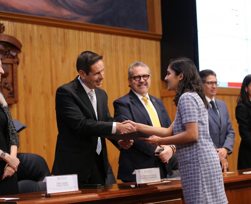 Celebran 75 aniversario de la enseñanza de la arquitectura en la UdeG