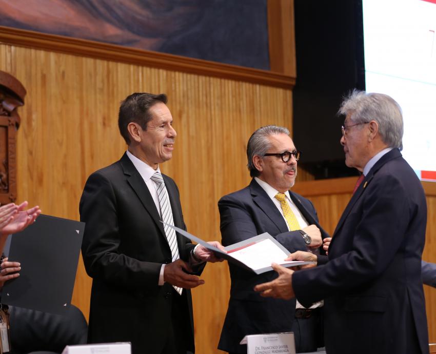 Celebran 75 aniversario de la enseñanza de la arquitectura en la UdeG