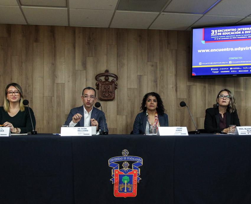 Analizarán las oportunidades de la educación a distancia durante FIL Pensamiento 2023