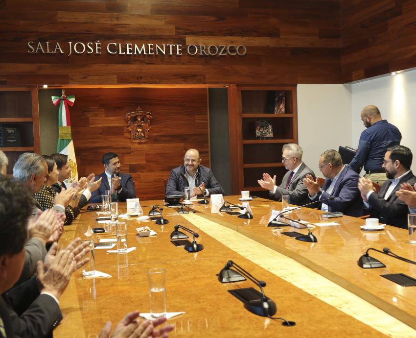 Firman UdeG y Colegio de Ingenieros Civiles convenio para crear posgrado