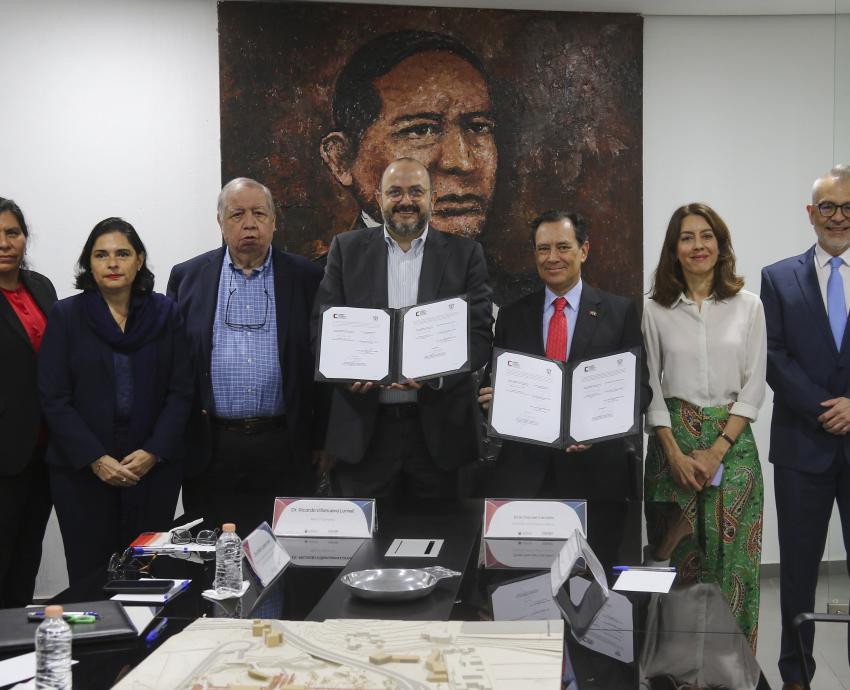 UdeG y Embajada de Portugal en México firman convenio para fortalecer la enseñanza del idioma portugués