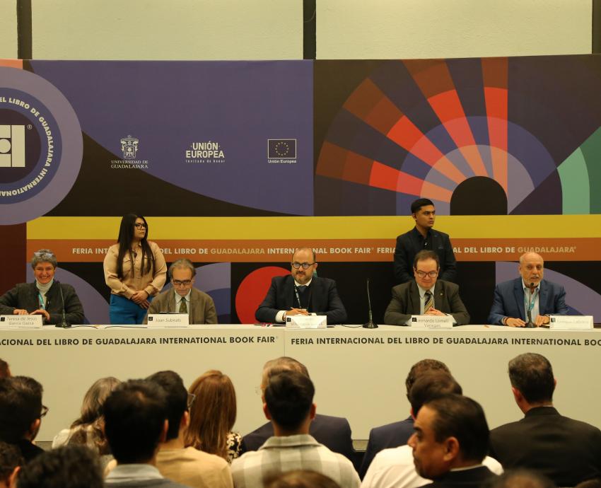 Universidades deben avanzar a la misma rapidez de la tecnología, coinciden rectores 