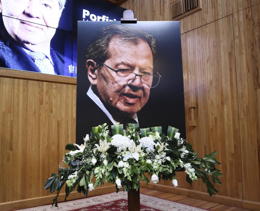 Recuerdan en la UdeG el legado y la vida del político Porfirio Muñoz Ledo
