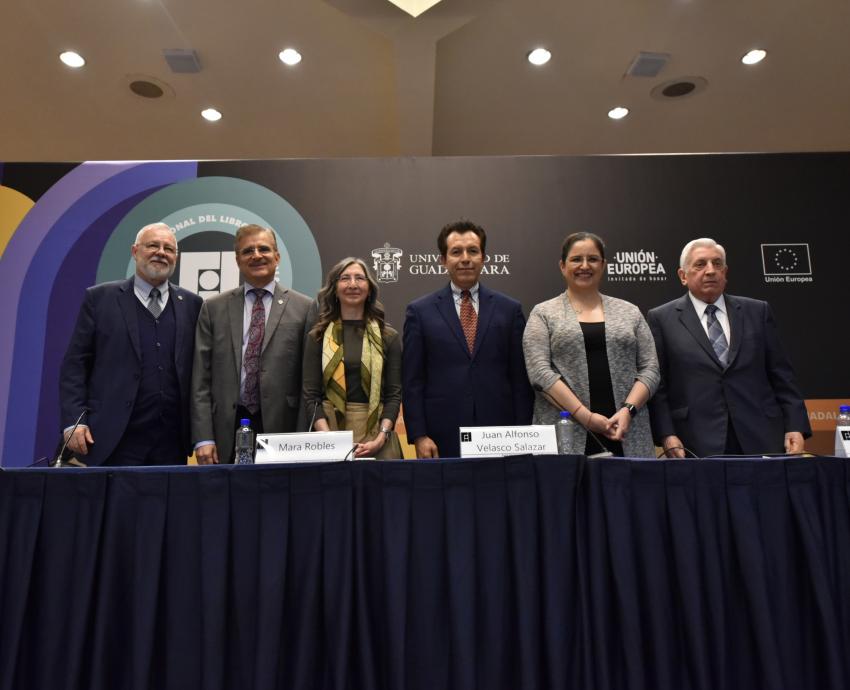 Recuerdan a Porfirio Muñoz Ledo en la FIL 2023