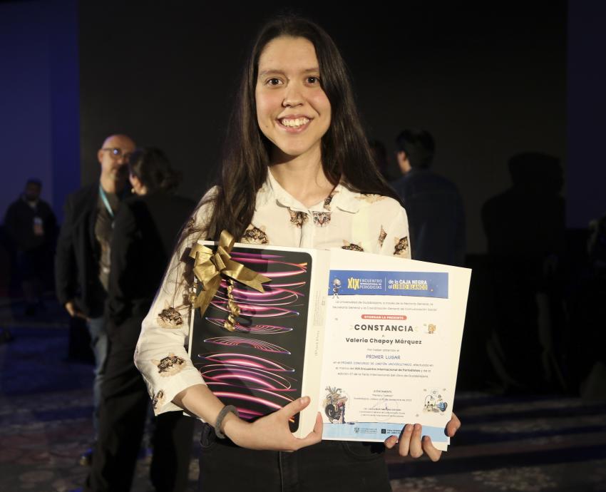 Valeria Chapoy Márquez es la ganadora del Primer Concurso de Cartón Universitario de la UdeG