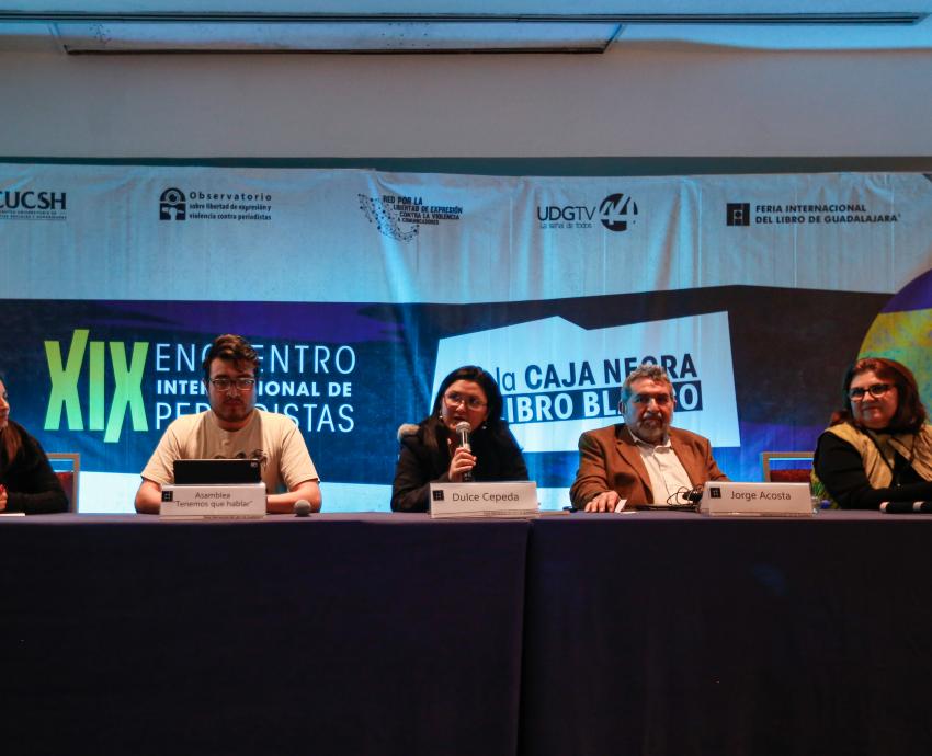 Debaten sobre las condiciones de salud y laborales del gremio periodístico
