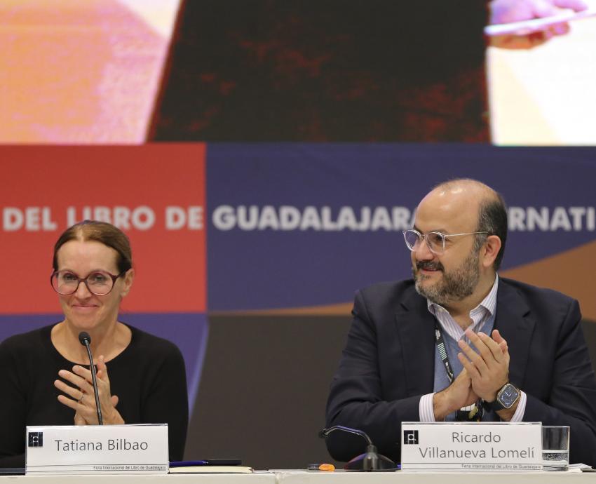 Entregan Premio Arpa FIL 2023 a la arquitecta Tatiana Bilbao