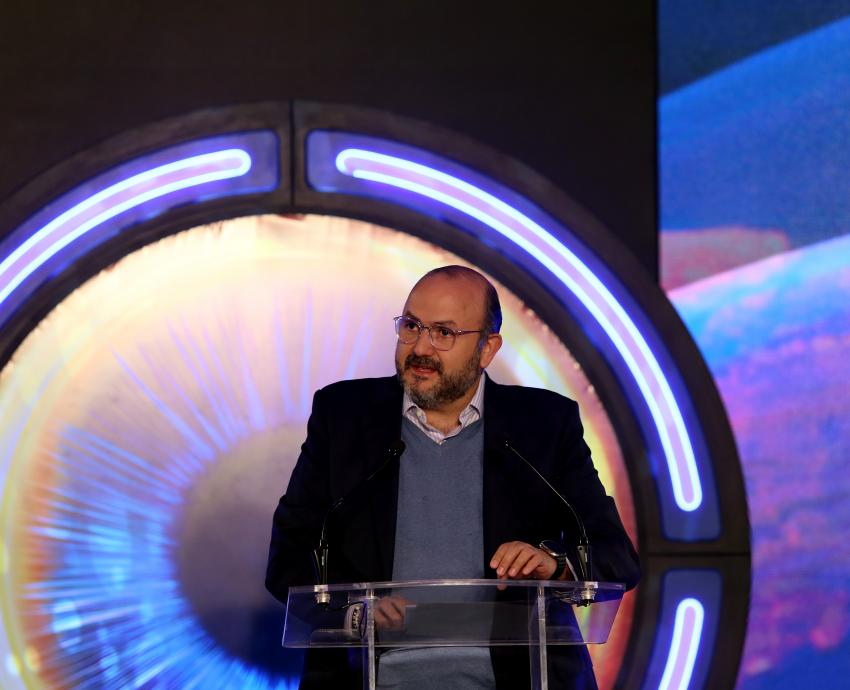 Inicia TVMorfosis en FIL con temas sobre la inteligencia artificial y el impacto de los influencers