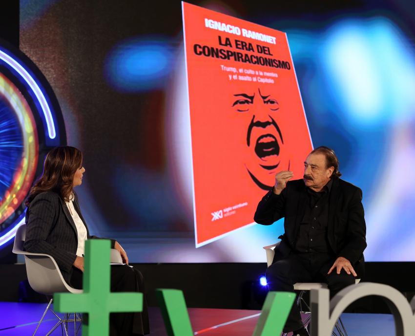 Inicia TVMorfosis en FIL con temas sobre la inteligencia artificial y el impacto de los influencers 