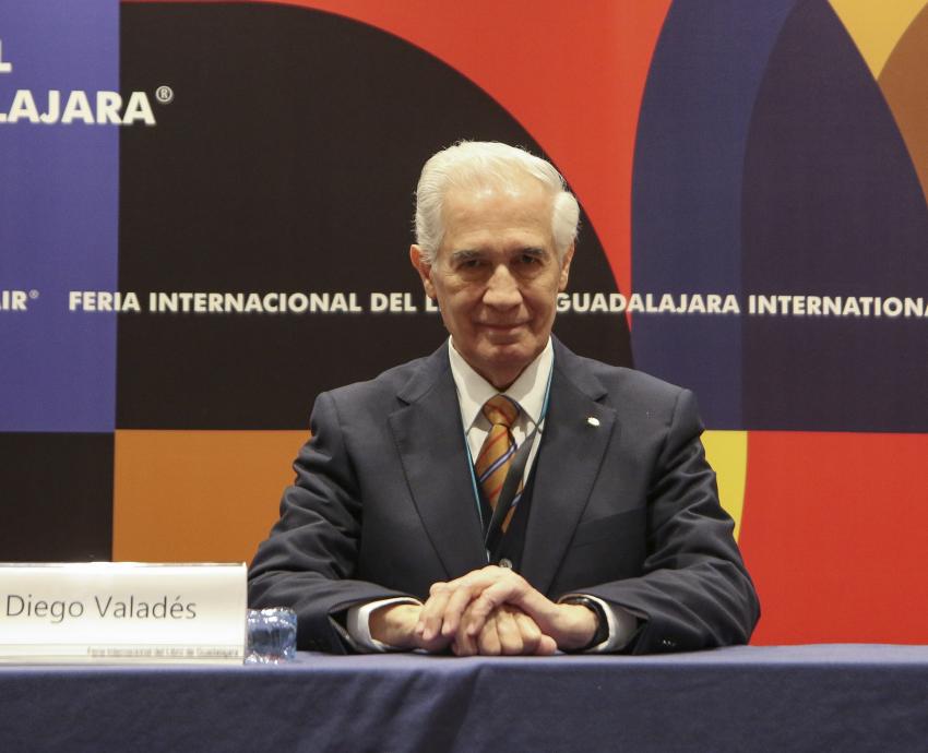 Detener la erosión institucional, vital para mantener el Estado mexicano: Diego Valadés
