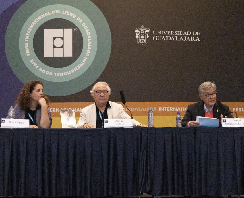 Presentan cátedra y libro de memorias de Manuel Castells