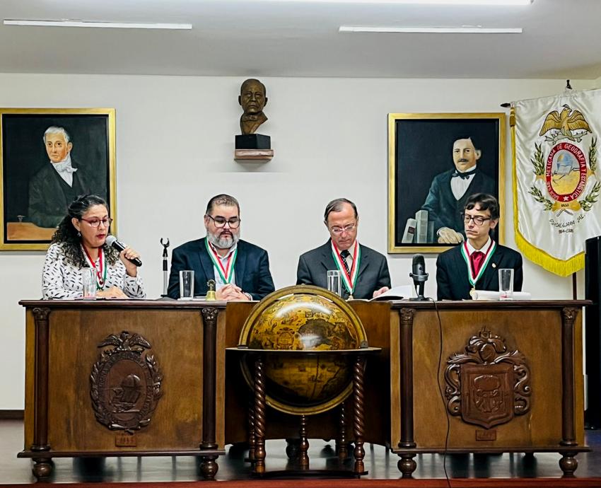 Ingresa Eduardo Escoto, académico del CUAAD, a la Benemérita Sociedad de Geografía y Estadística del Estado de Jalisco