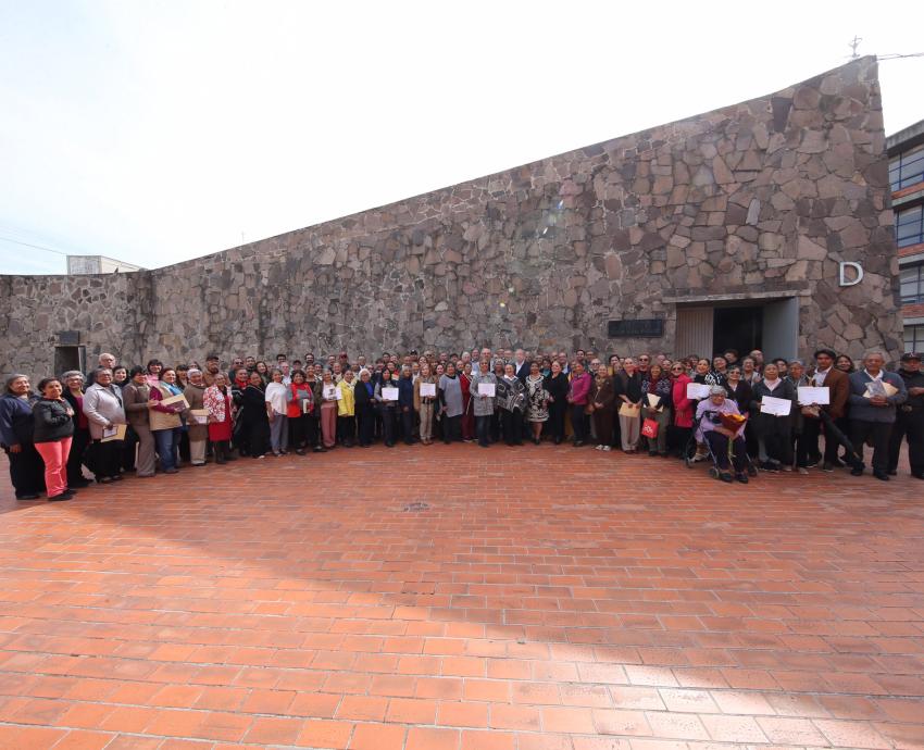 Un total de 265 adultos mayores se gradúan del ciclo 2023-B del SUAM 