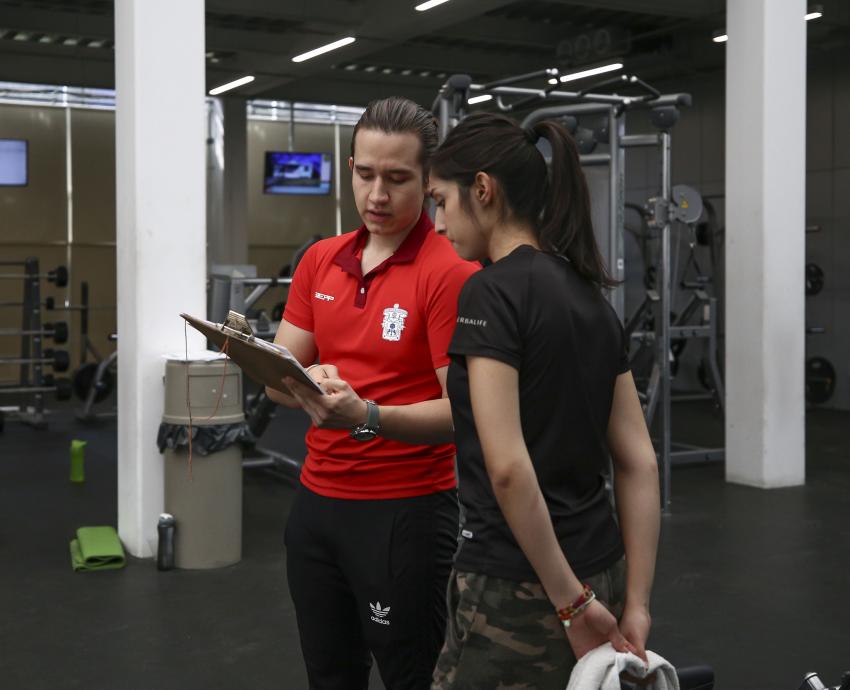 Recomiendan asesoría profesional antes de iniciar con ejercicio en gimnasios