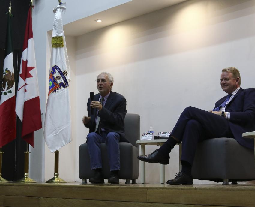 Dialoga Embajador de Canadá en México con comunidad universitaria