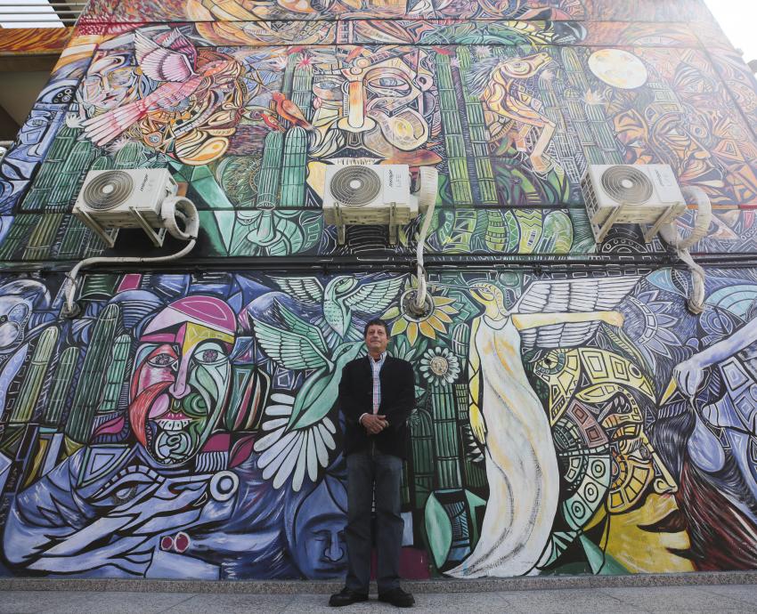 Inauguran en Preparatoria 13 mural de José Pedro Sau Serralta