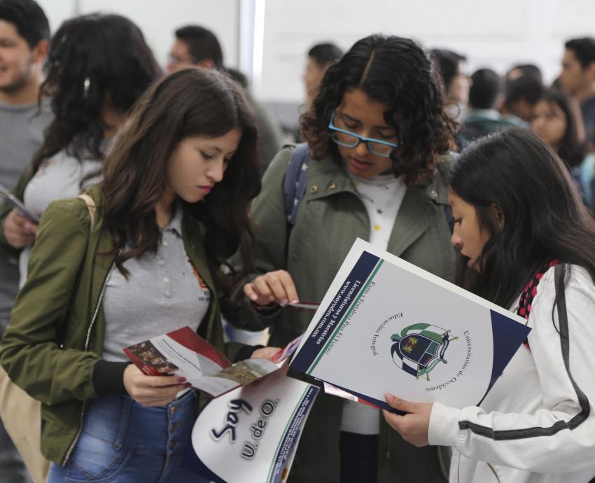 Anuncian XXV Expo Profesiones en el Pabellón Cultural Universitario