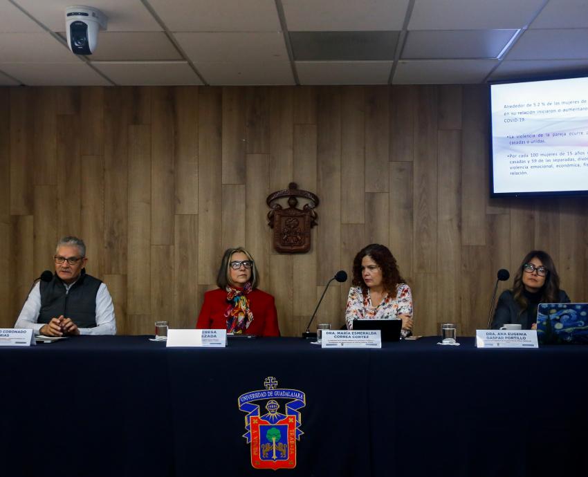 Los mitos del amor romántico, “caldo de cultivo” para las violencias entre parejas, advierten especialistas