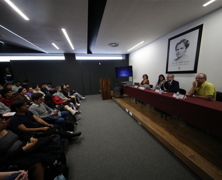 Javier Milei y una Argentina en estado de shock