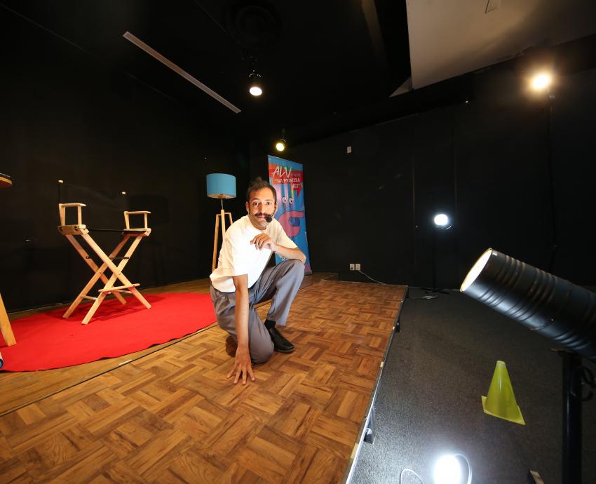 “Baketa” invita a votar en el show “¡StandVotando! ALVotación”