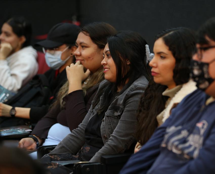 “Baketa” invita a votar en el show “¡StandVotando! ALVotación”