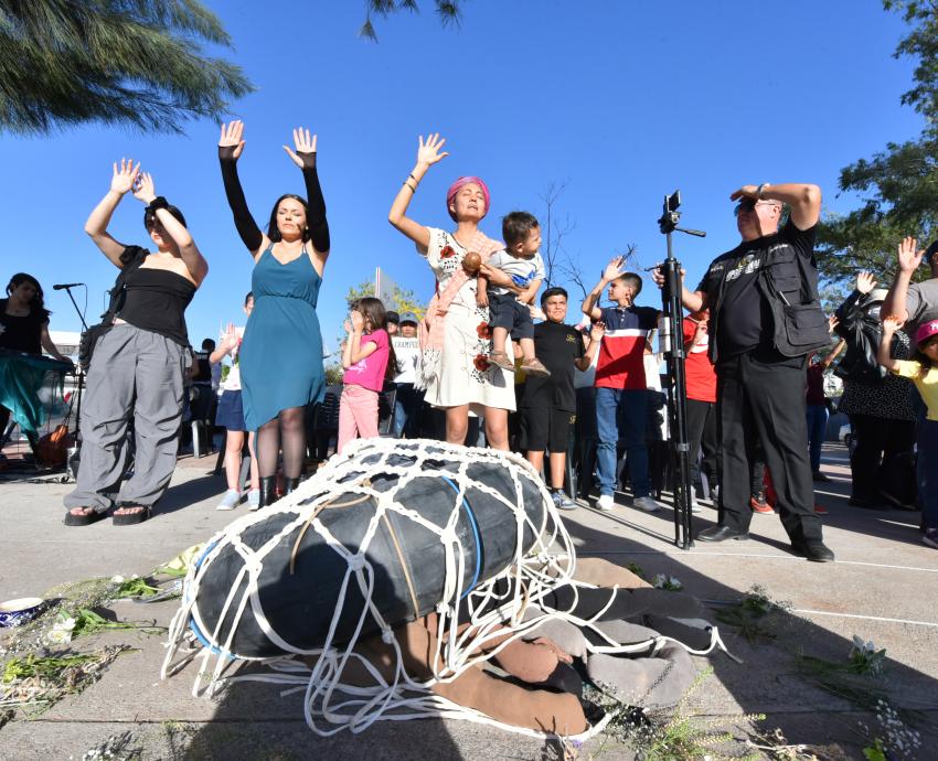 “Medusa”, arte que confronta la contaminación del Río Santiago