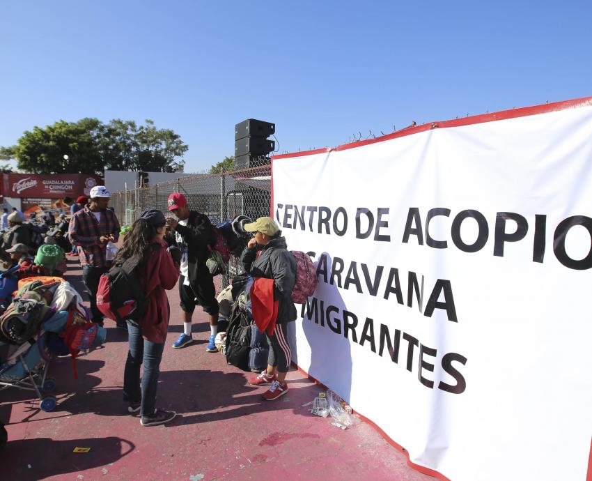 Persisten barreras institucionales para brindar derechos sociales a migrantes en AMG