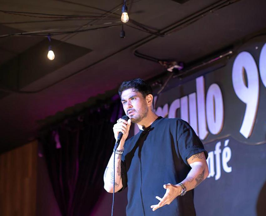 Estudiante del CUAAD impulsa el stand-up con festival “Ja-Ja-Jalisco”