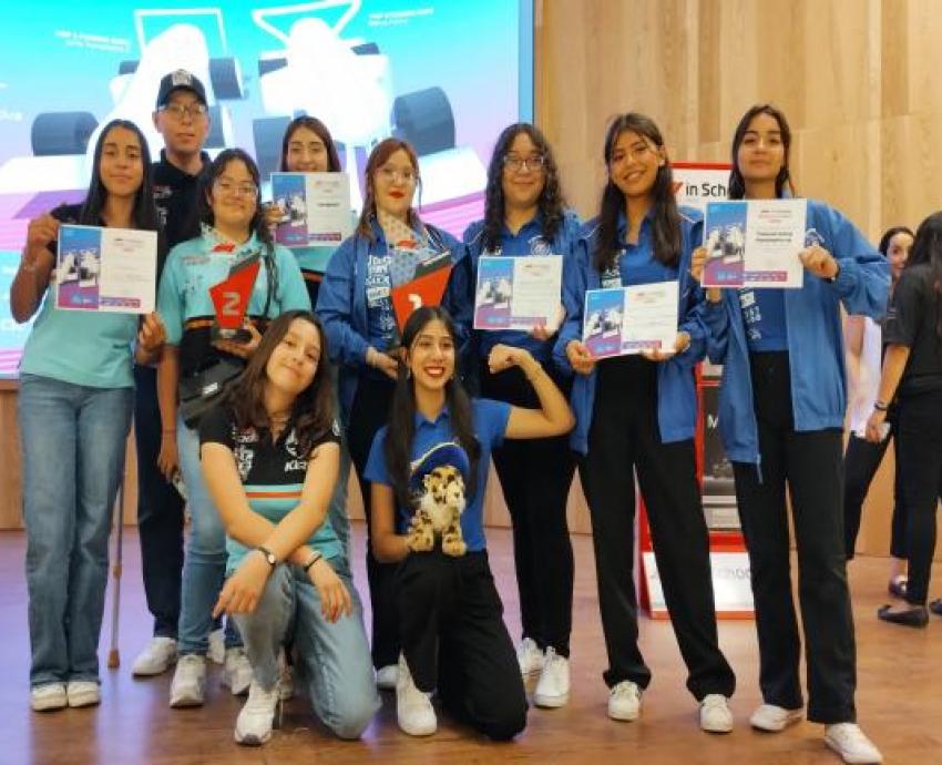 Hacen escuderías de Prepas UDG el uno-dos en la final regional bajío-norte del F1 in Schools México