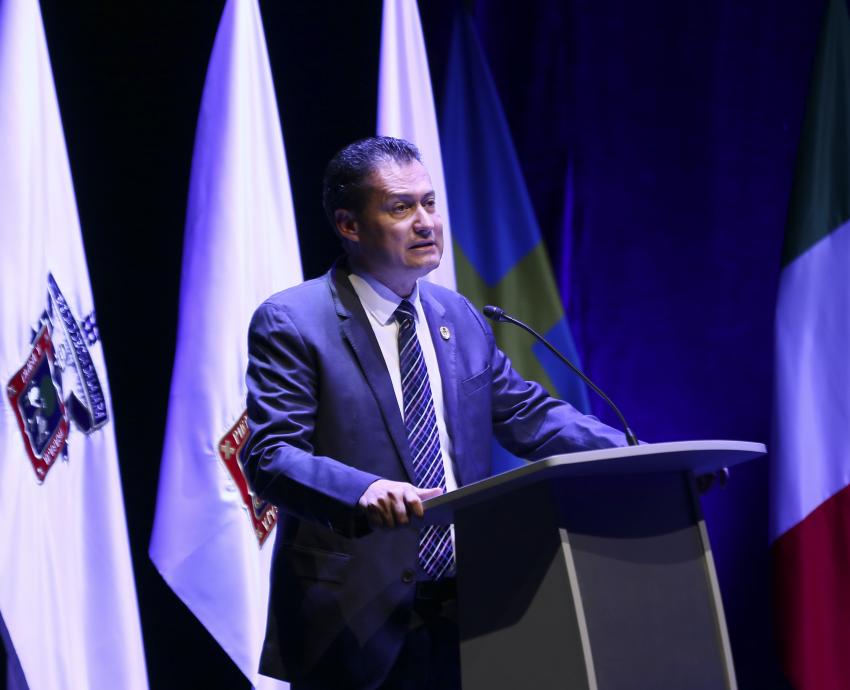 Actualización constante es clave para emplear la IA en la educación