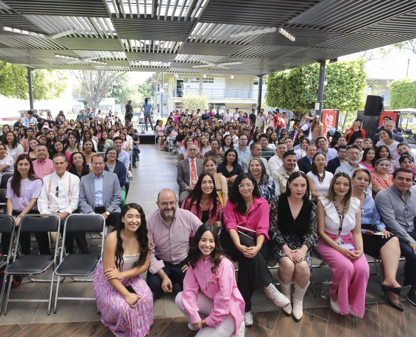 Apoyará UdeG a 7 mil personas menstruantes de su comunidad