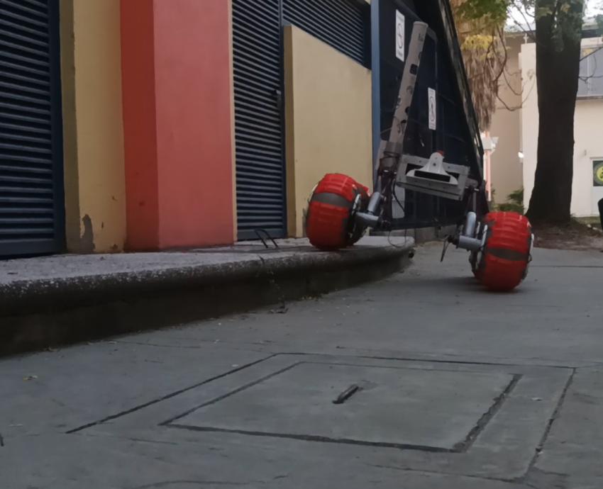 Estudiantes del CUCEI construyen prototipo de vehículo de exploración marciana