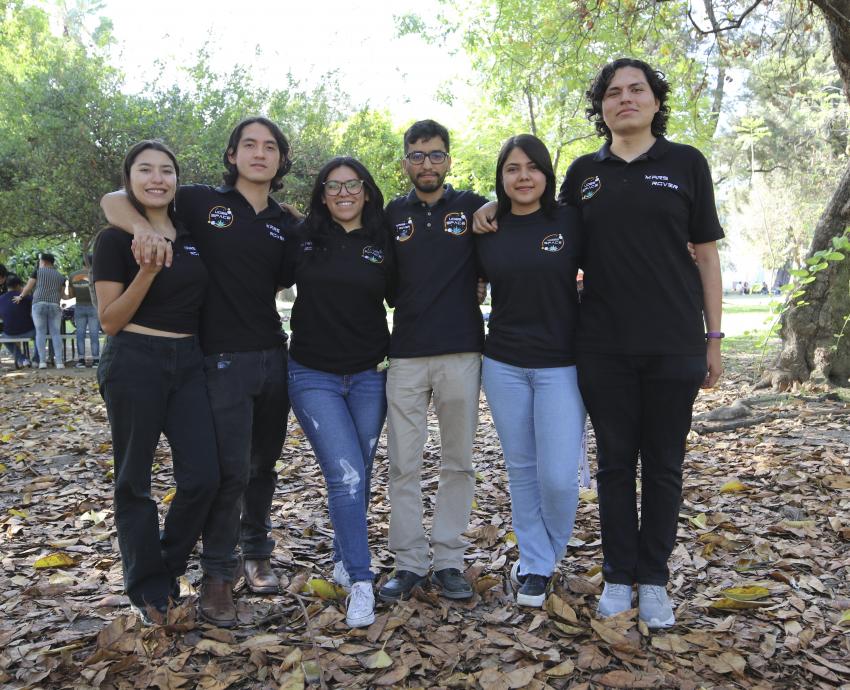 Estudiantes del CUCEI construyen prototipo de vehículo de exploración marciana