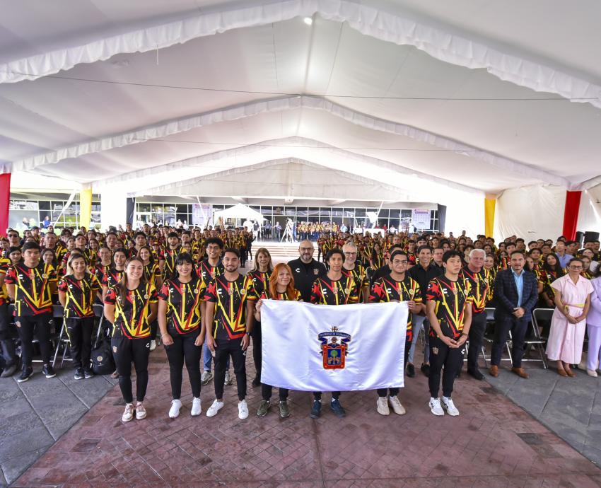 Abandera Rector General a la delegación que participará en la Universiada Nacional 2024