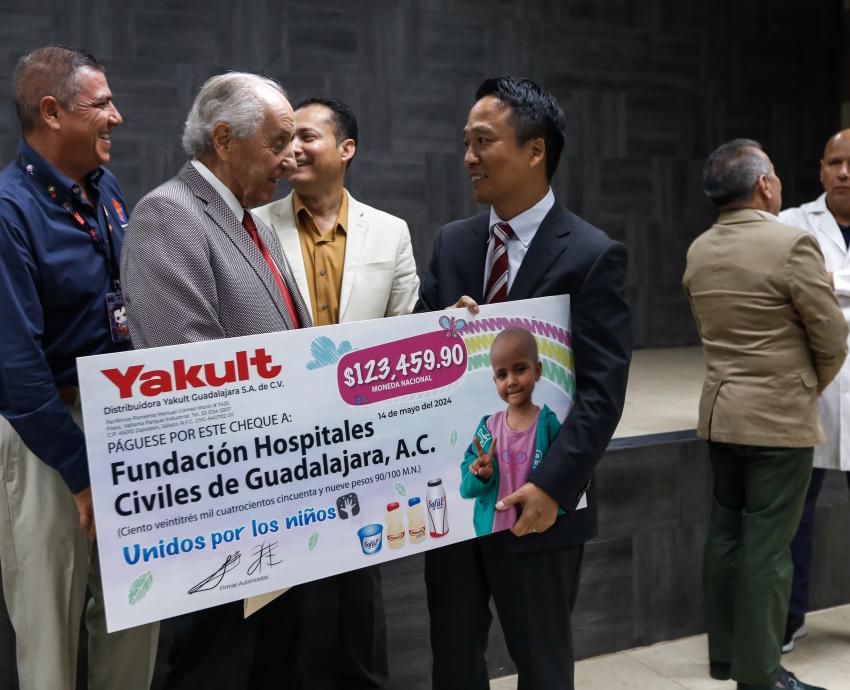 Entregan donativos por campaña “Unidos por los niños”