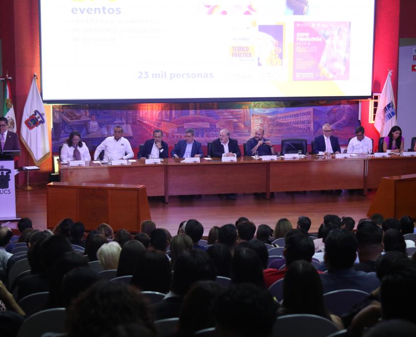 CUCS, líder en investigadores eméritos del SNI en la Red Universitaria