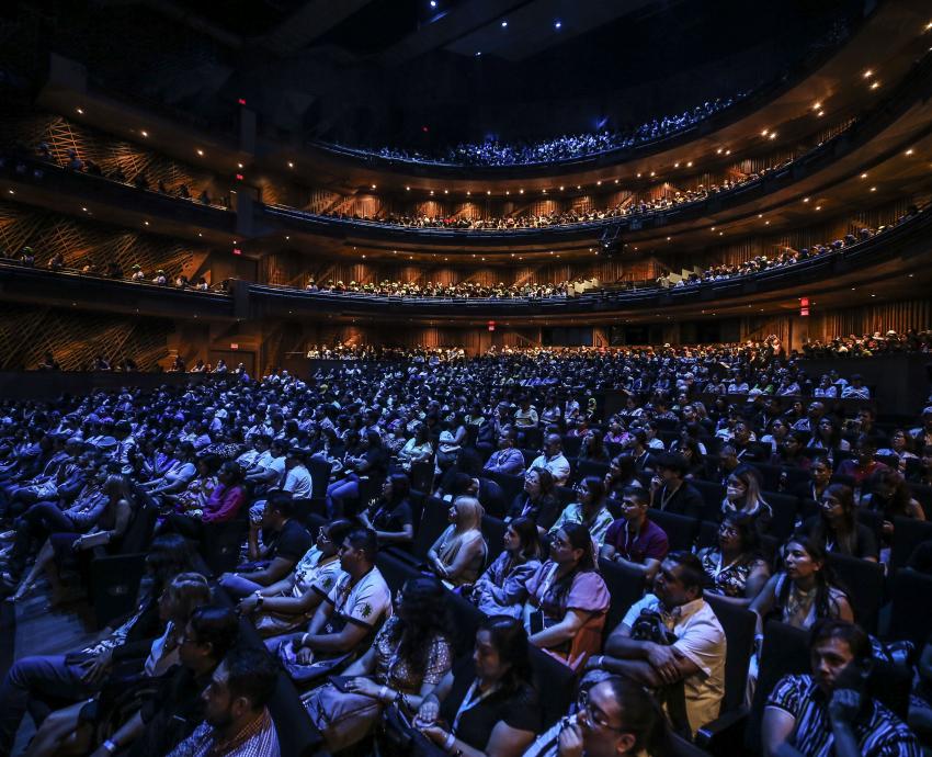 Participan más de 8 mil personas en la Feria Internacional de Idiomas de Proulex